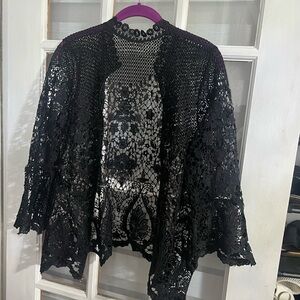 BOLD elements Black Lace Women's Poncho